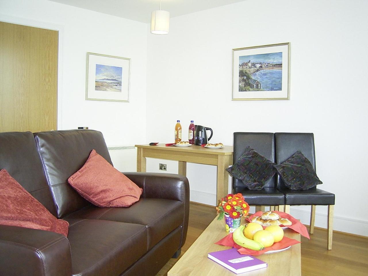 Bridge Street Apartments Инвернес Екстериор снимка