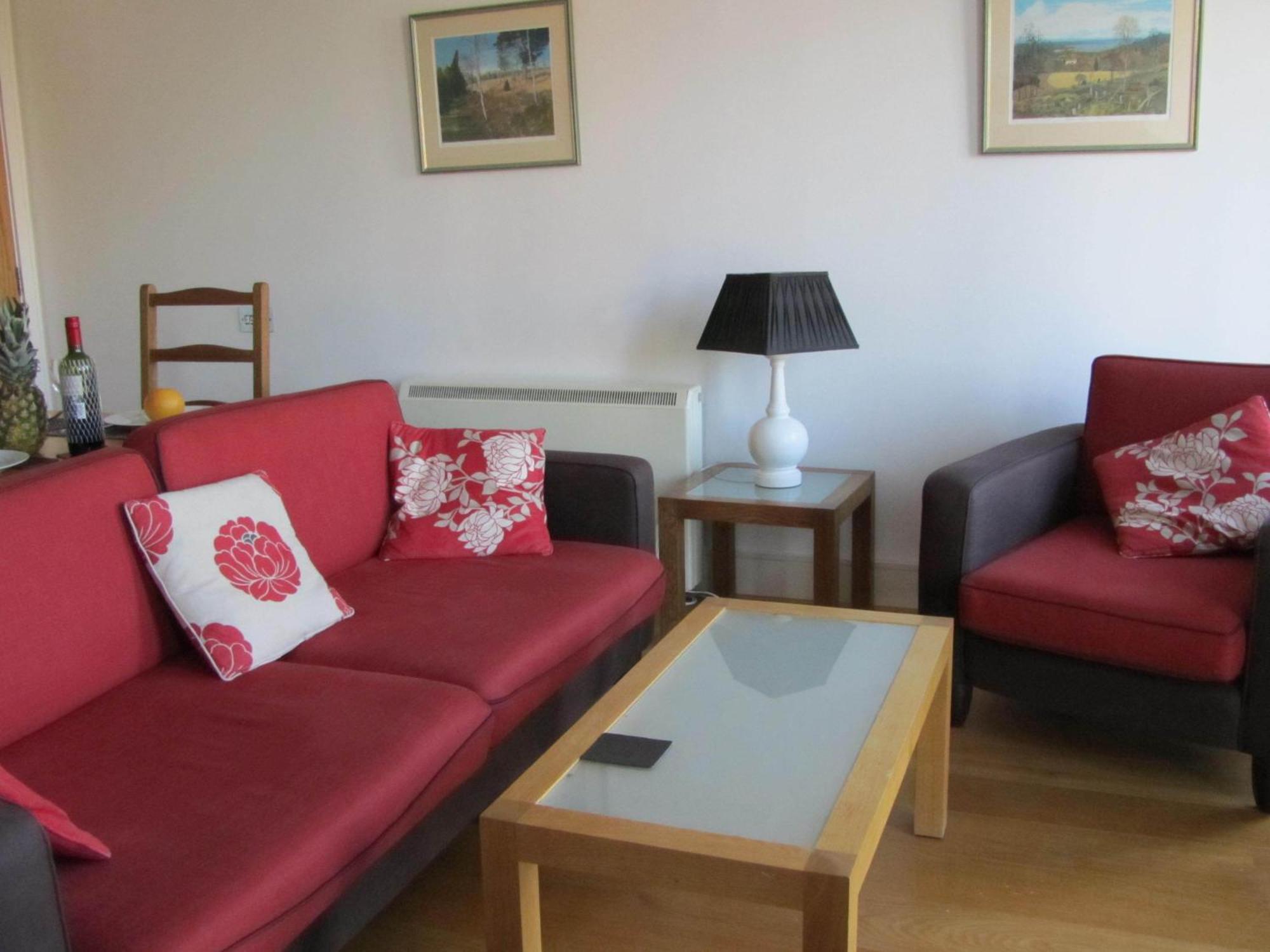 Bridge Street Apartments Инвернес Екстериор снимка