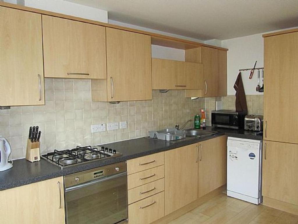 Bridge Street Apartments Инвернес Стая снимка