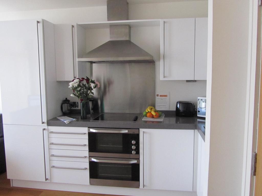 Bridge Street Apartments Инвернес Екстериор снимка